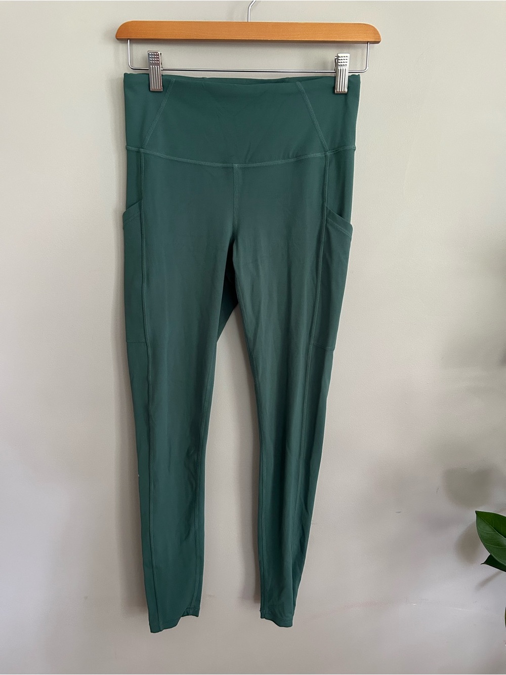 PRANA High-Waist Green Women’s Performance Leggings with Side Pockets